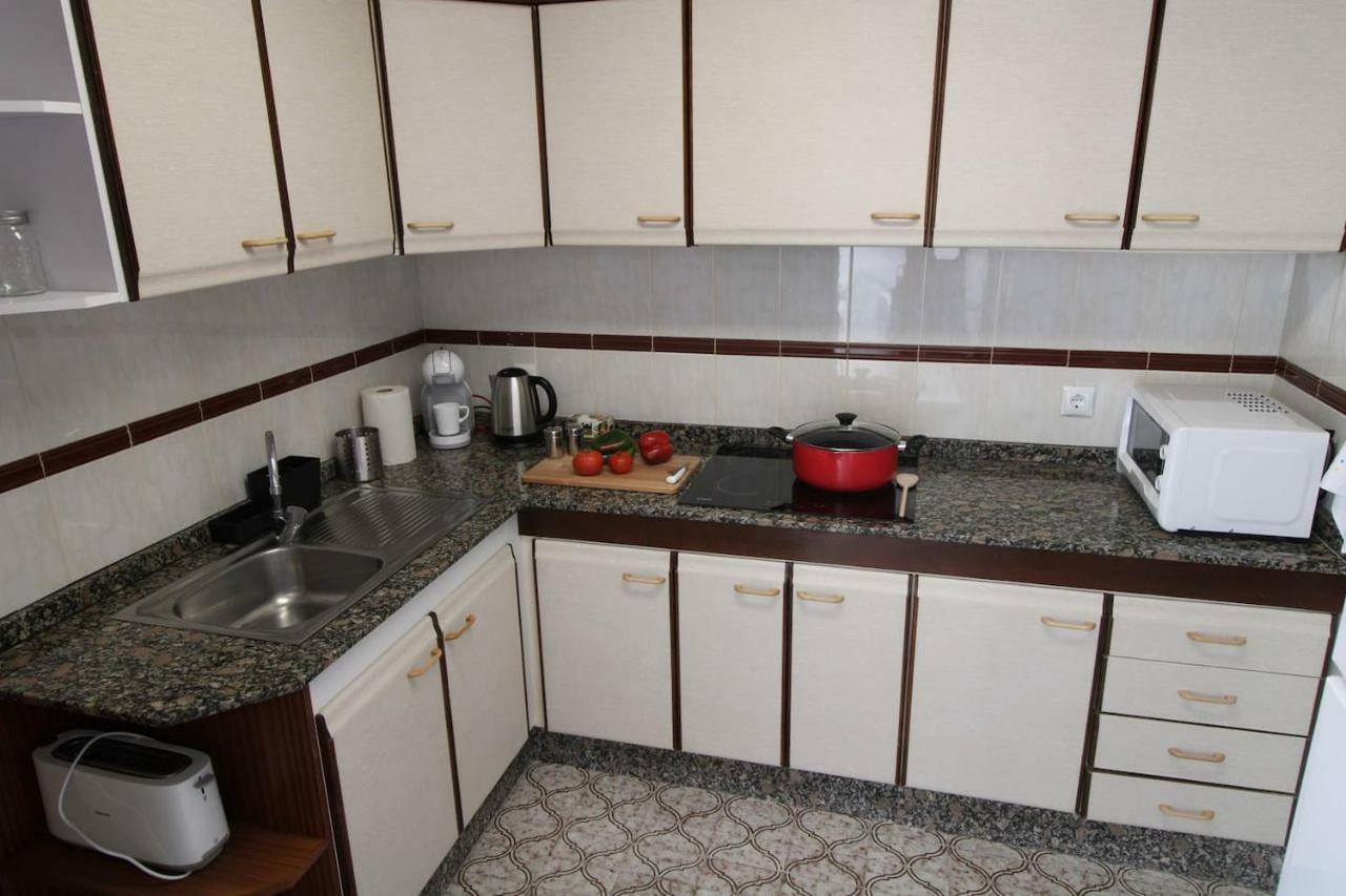 Big Apartment With Unique Patio Near Santa Barbara Castle アリカンテ エクステリア 写真