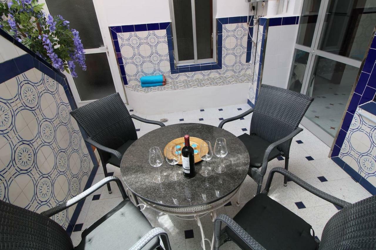 Big Apartment With Unique Patio Near Santa Barbara Castle アリカンテ エクステリア 写真