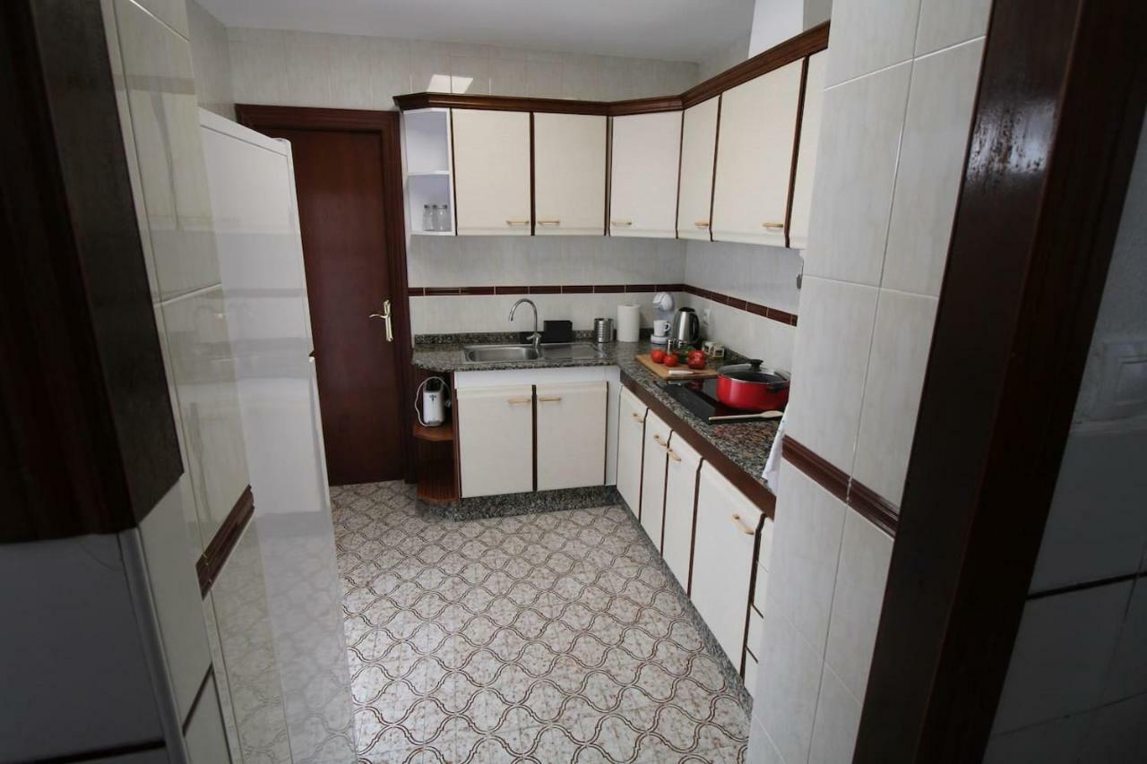 Big Apartment With Unique Patio Near Santa Barbara Castle アリカンテ エクステリア 写真