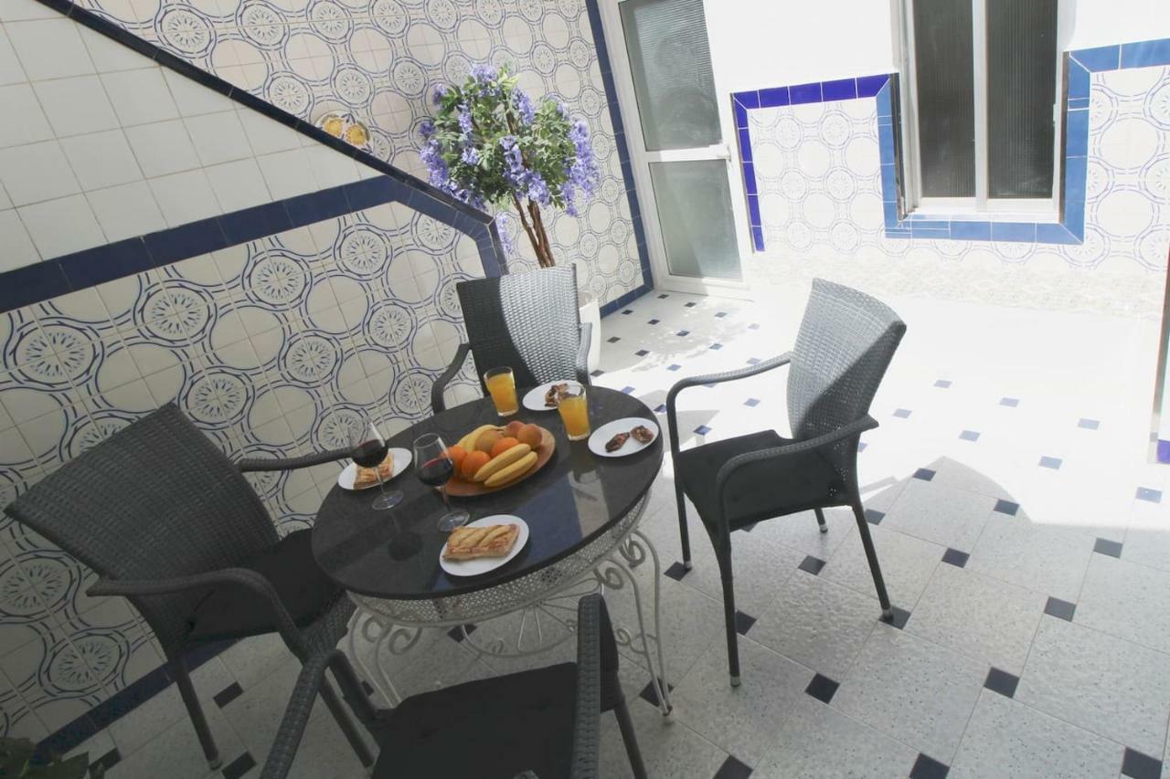 Big Apartment With Unique Patio Near Santa Barbara Castle アリカンテ エクステリア 写真