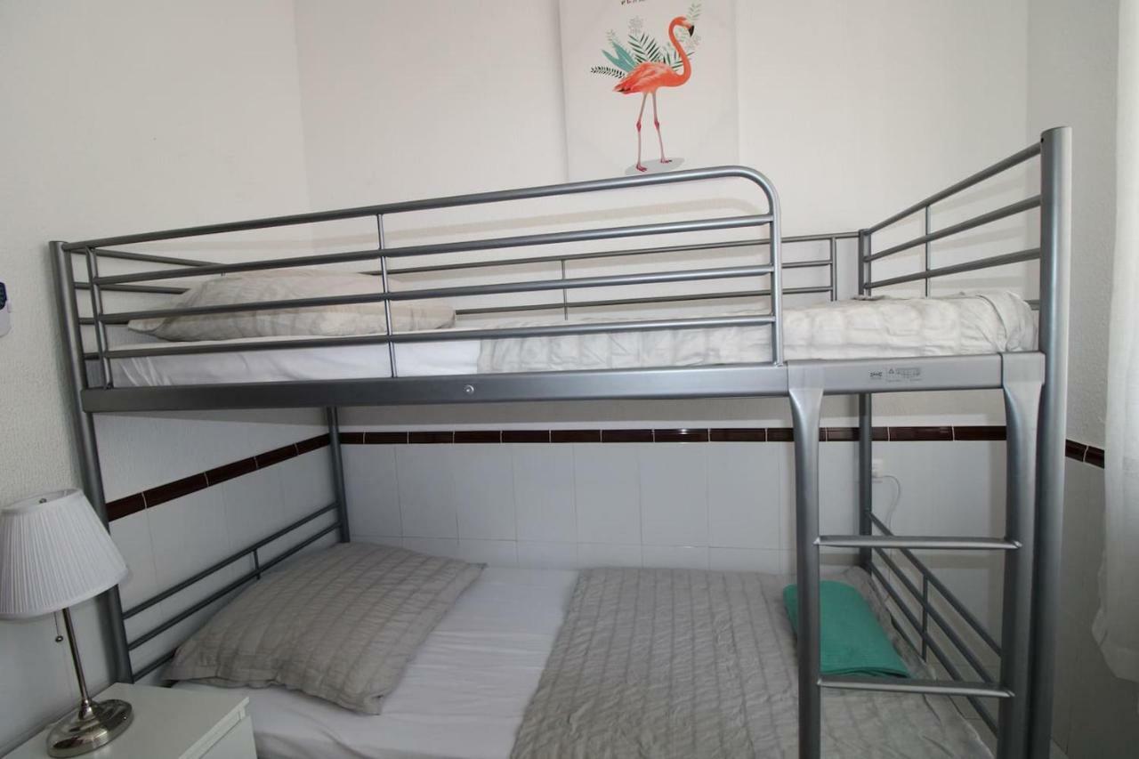 Big Apartment With Unique Patio Near Santa Barbara Castle アリカンテ エクステリア 写真