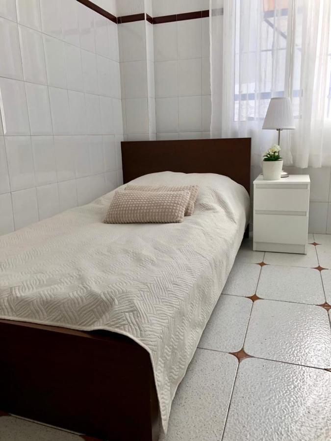Big Apartment With Unique Patio Near Santa Barbara Castle アリカンテ エクステリア 写真