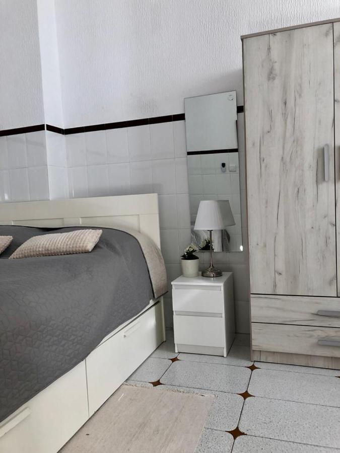 Big Apartment With Unique Patio Near Santa Barbara Castle アリカンテ エクステリア 写真